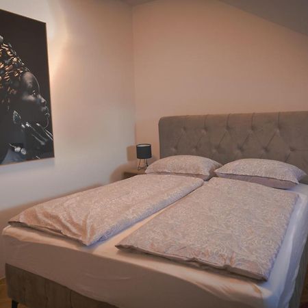 Mila Apartman Leilighet Ðakovo Eksteriør bilde